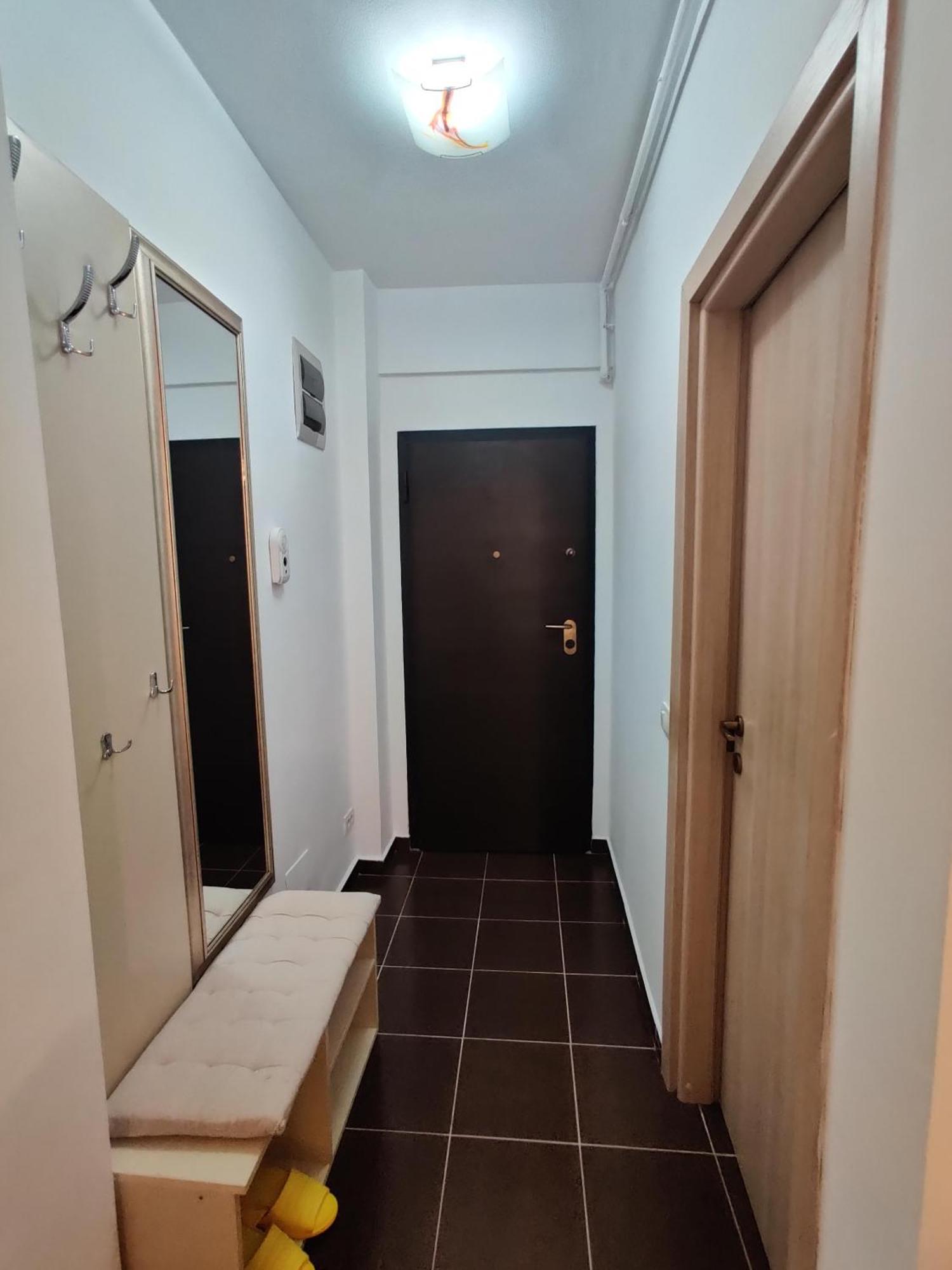 Studio Deluxe Uniri Bukares Bagian luar foto